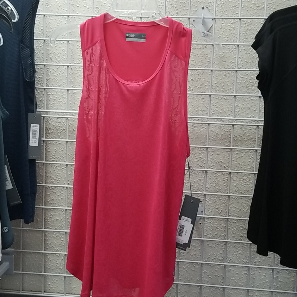 Tennis tank top